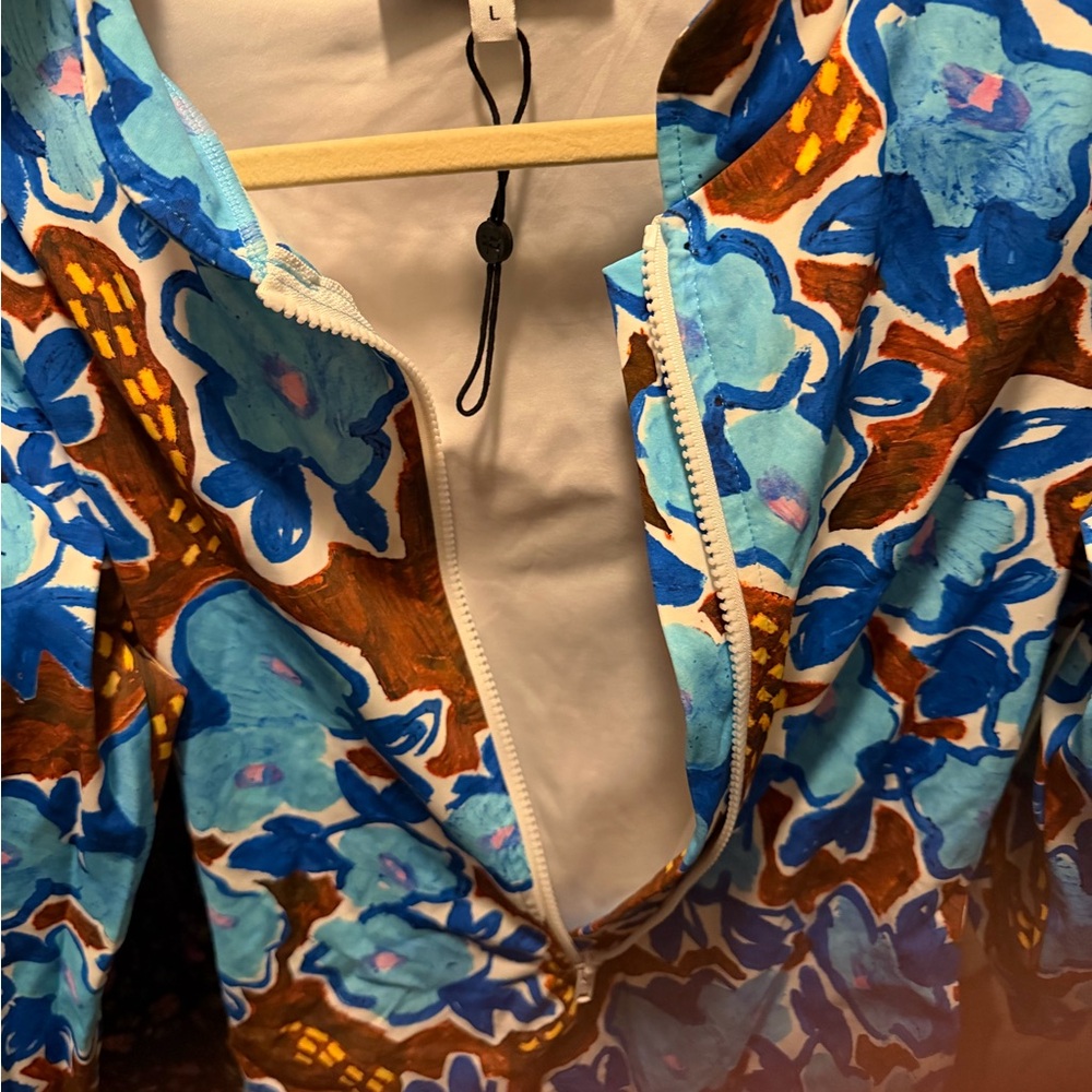 Hunter Bell Blue and Brown Patterned Rash Guard - Picture 5 of 13
